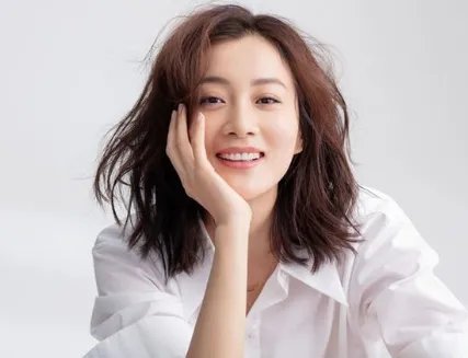 《奋斗》露露扮演者叫什么?