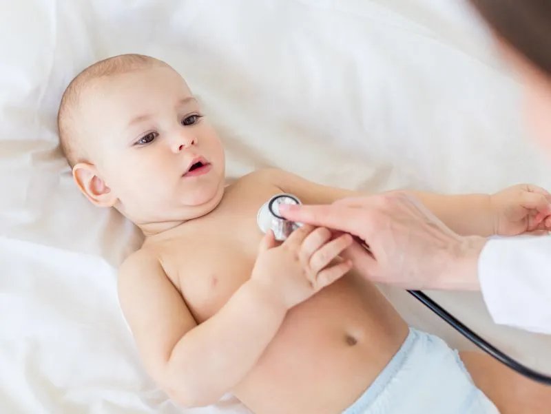 宝宝白眼球发蓝的原因