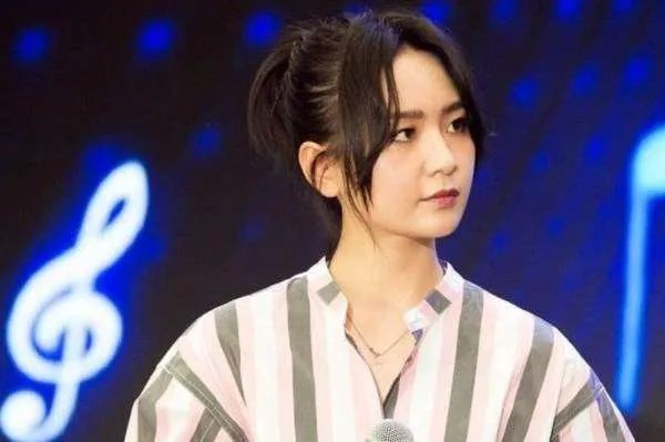 周笔畅参加了吐槽大会，为什么网友却说那一期说不好笑？