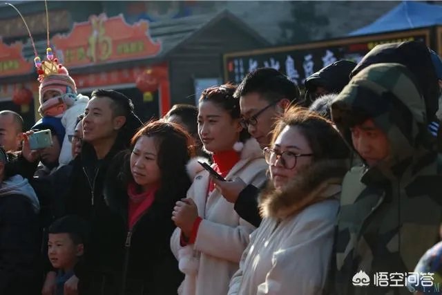 佳能5D4配100-400镜头手持拍摄时应注意哪些事项？