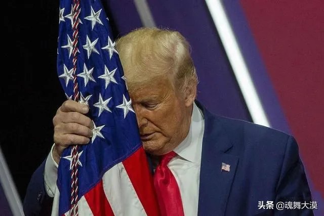 比尔盖茨呼叫美国必须全部停摆，你觉得会吗？