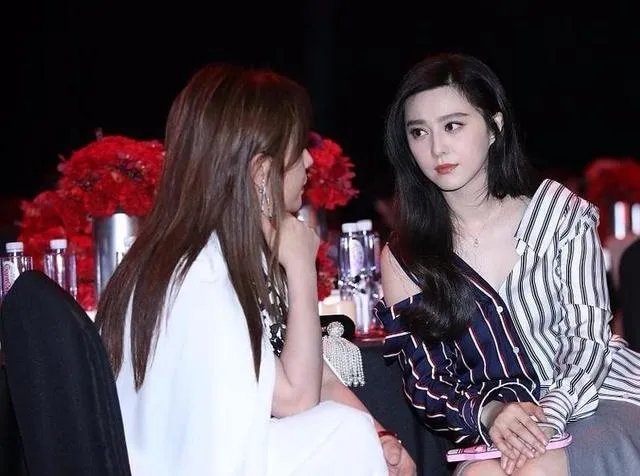 如何看待赵薇和范冰冰之间的真实关系？