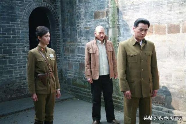 看了刘小锋的电视剧，比如《重庆谍战》，大家觉得怎样？