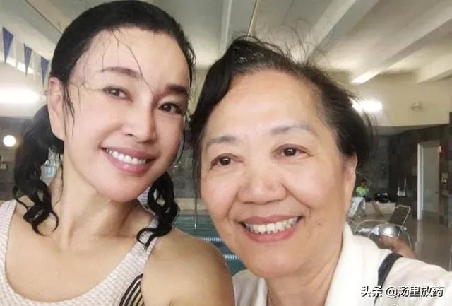 您觉得影视演员刘晓庆真的是不老女神吗？