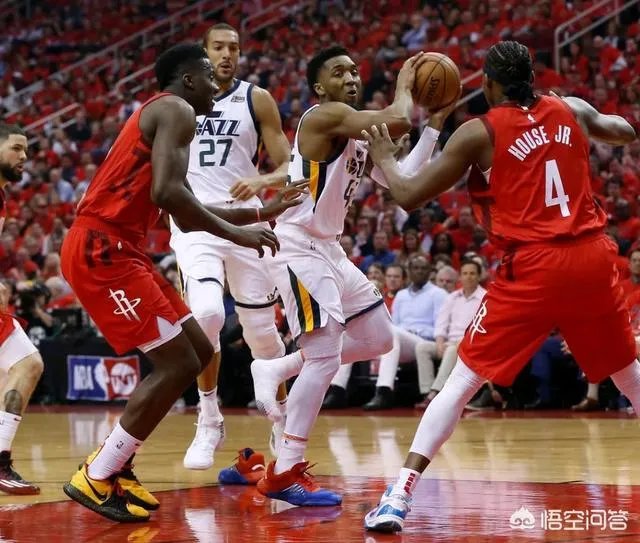 无视防守哈登轻松写意砍下准三双，火箭十人轮换大胜爵士，他们能够横扫晋级吗？