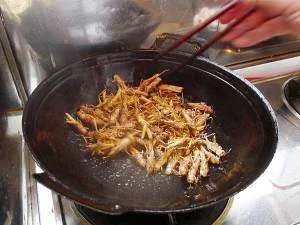 蚂蚱腿怎么炸的