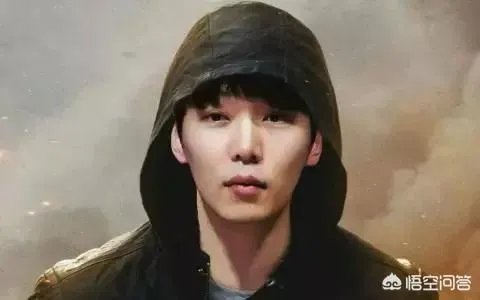 如果组建一支英雄联盟地表最强战队，哪些选手的巅峰时期能够胜任？