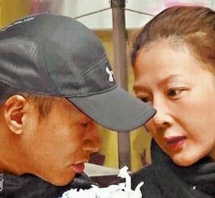 何润东的女朋友是谁 揭秘其感情史