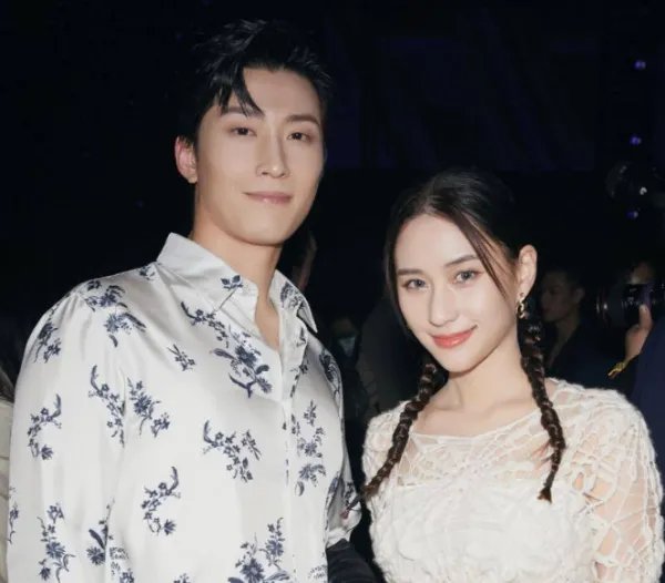 何超莲和窦骁迟迟不结婚，网友吐槽两人早晚要分，何超莲是如何霸气回怼的？