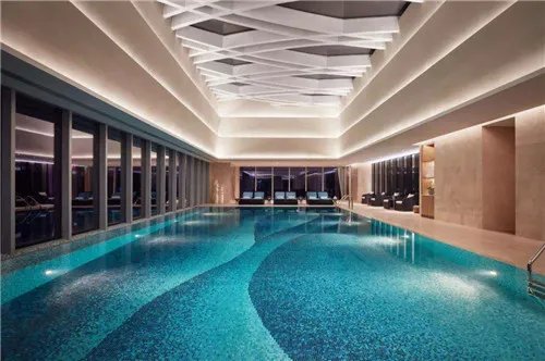 恒温泳池需要什么设备