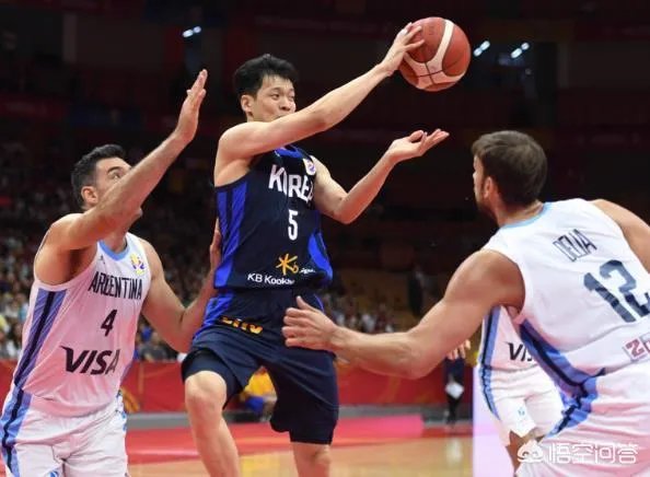 阿根廷男篮95-69击败韩国，罗健儿31+15表现劲爆，这个归化球员什么来头？