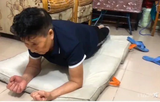 79岁奶奶坚持健身20年，达到了什么效果？