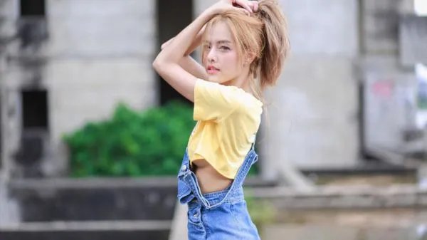 贵妃每天都在努力失宠全文阅读 作者卿九书