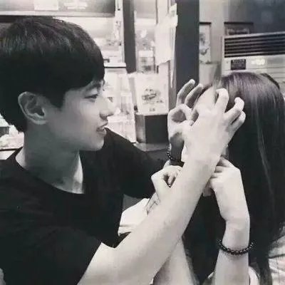 有什么情侣双人头像吗？