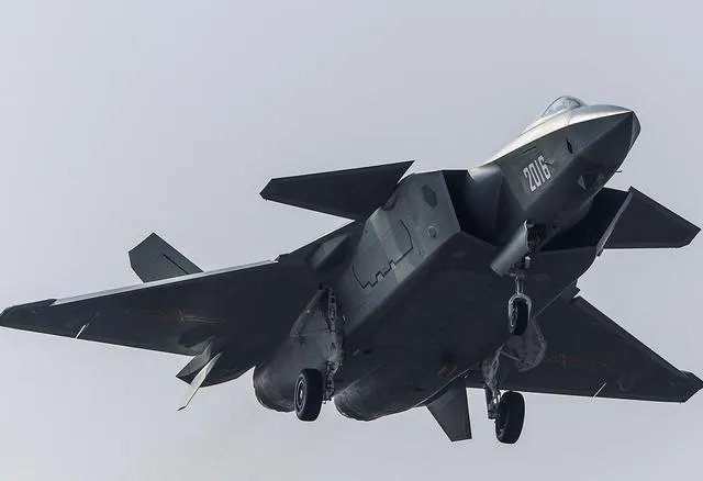 j20飞机到底是第几代的呢?