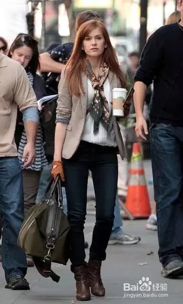 丝巾的搭配方法!