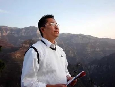 李阳家暴门后首发声，将起诉前妻，两人为何会闹到这种地步？