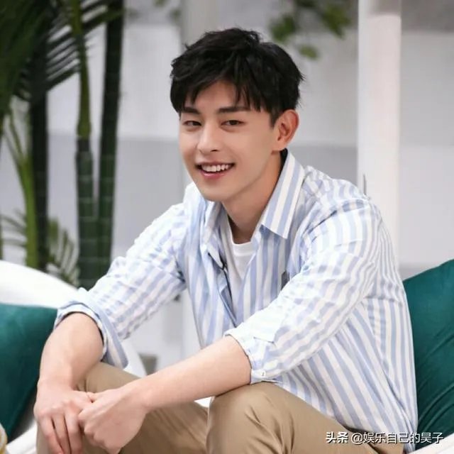 都说“北电出美女,中戏出戏骨,上戏出校草”,上戏够得上明星“校草”的都有谁?