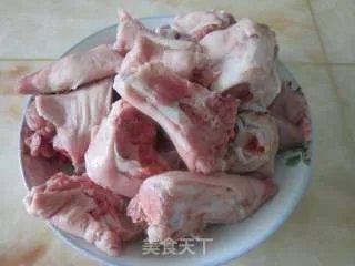 黄豆花生炖猪蹄