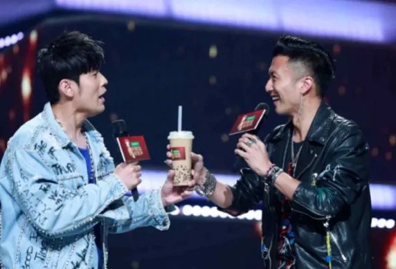 谢霆锋说王菲单纯是怎么回事？