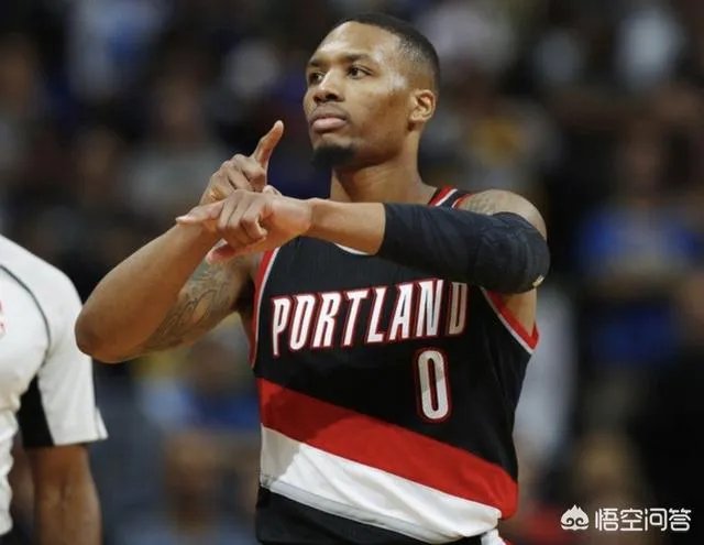 西决G1，库里狂轰36分+9记三分，利拉德仅得19分，如何评价两队核心的表现？