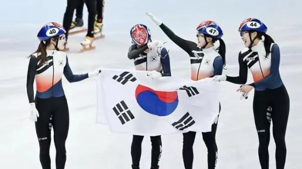 3000米接力决赛韩国女队抢跑是策略，为什么韩国速滑选手总犯规？