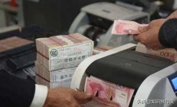 10年后，1万元人民币相当于现在多少钱？