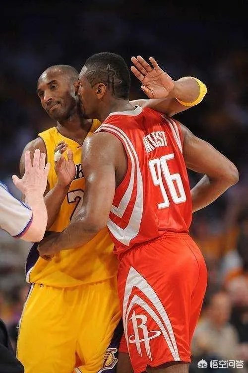 巅峰时期的阿泰斯特是什么级别的球员？可以比肩现在的谁？