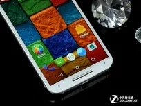 手感舒适性能强 Moto X京东报价3699元