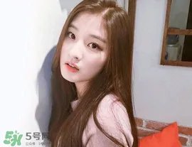 2017头发颜色大全图片_2017头发流行什么颜色