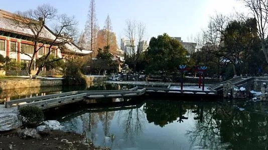 南师大20岁学生在宿舍死亡，他究竟是怎么死的？