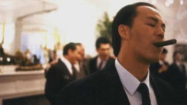 有哪些明星年轻时的颜值被低估了?