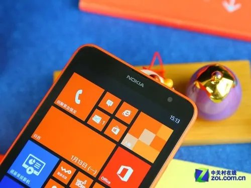 比大屏安卓耐用? 诺基亚Lumia1320评测