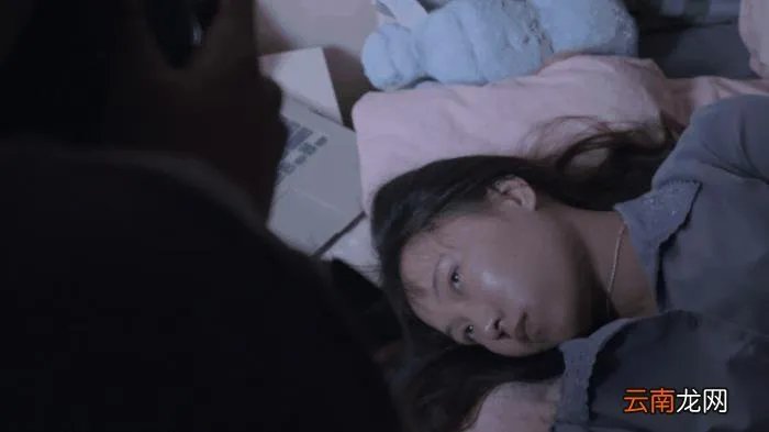 抑郁症最怕看到的图片，100个抑郁症女生的写真