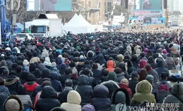 韩国也开始大面积爆发新型肺炎，是否也会采取封城措施？