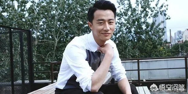 黄轩拍了很多大导演的电影为什么粉丝量还是那么少？