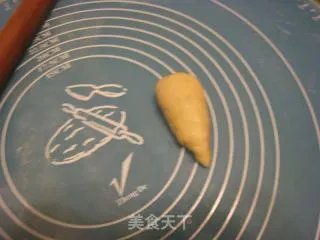 奶香面包——电动打蛋器和面、烤箱发酵法