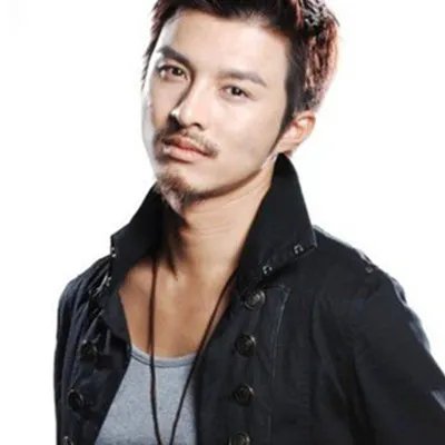 黄嘉乐《交错》歌曲介绍 时尚型男实力献唱