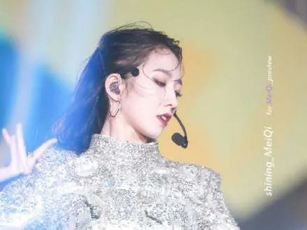 孟美岐的哭是其团队在炒作吗？为什么？