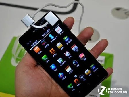 长沙映天专卖酷派7290本周促销低价880元