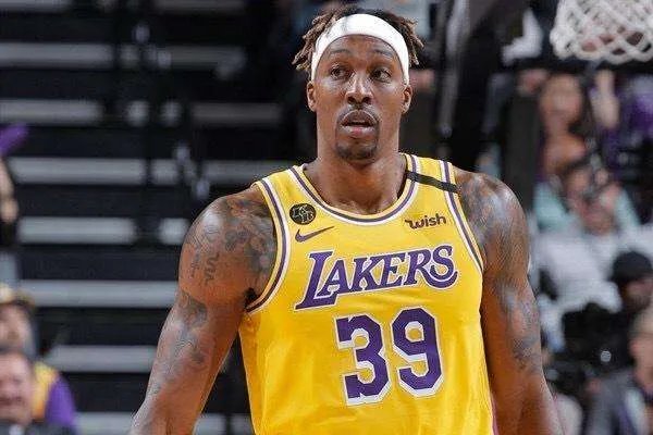 霍华德虽表态不参加NBA复赛，但一直都保持着训练，你怎么看？