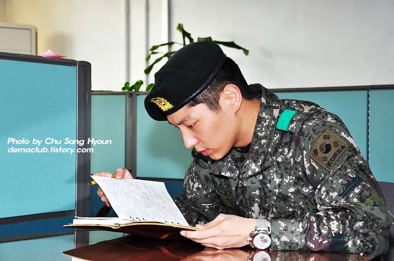 李准基什么时候退伍