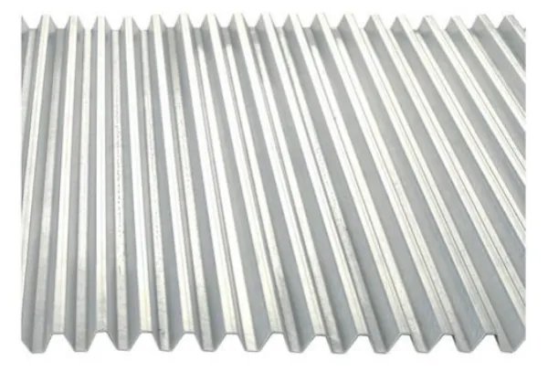 彩钢板和瓦楞板有什么区别吗？