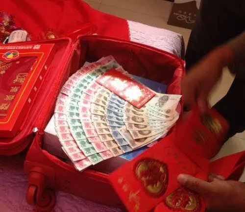 结婚压箱底要放内衣吗 结婚压箱衣服忌讳什么颜色吗