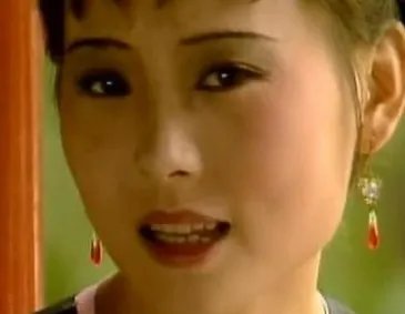 红楼梦中的贾芸是什么结局？靠自己获得幸福的人生