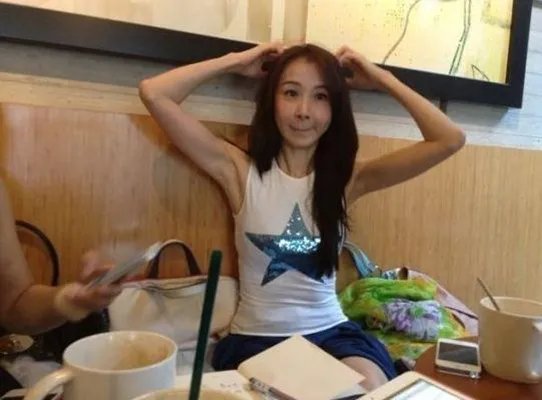 细扒萧蔷整容前后照片对比 判若两人清纯气质不再