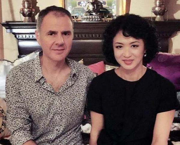 金星怼了娱乐圈那么明星大腕,为何无人回怼,金星在娱乐圈是怎样的存在?