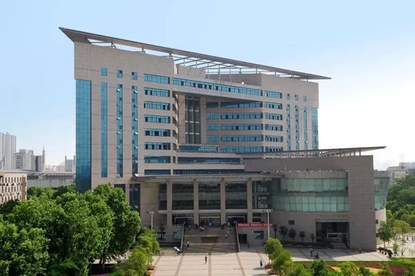 武汉十大图书馆排行榜：湖北省图书馆第一，武大图书馆在榜