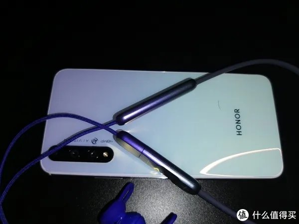 李现同款“荣耀xSport PRO蓝牙耳机”上手，这也忒好看了吧！