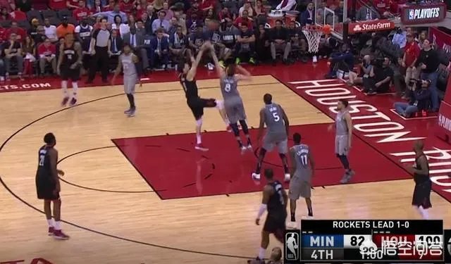 周琦在季后赛首次登场，你觉得他的表现如何？